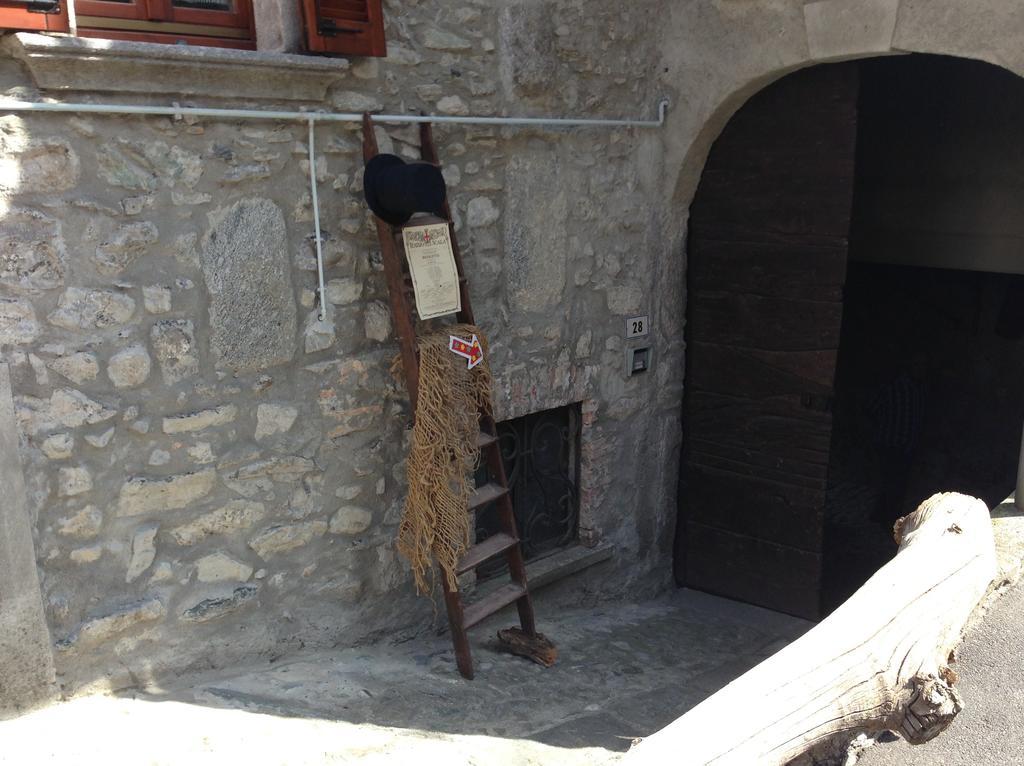 La Corte Del Pane Valbrona Buitenkant foto