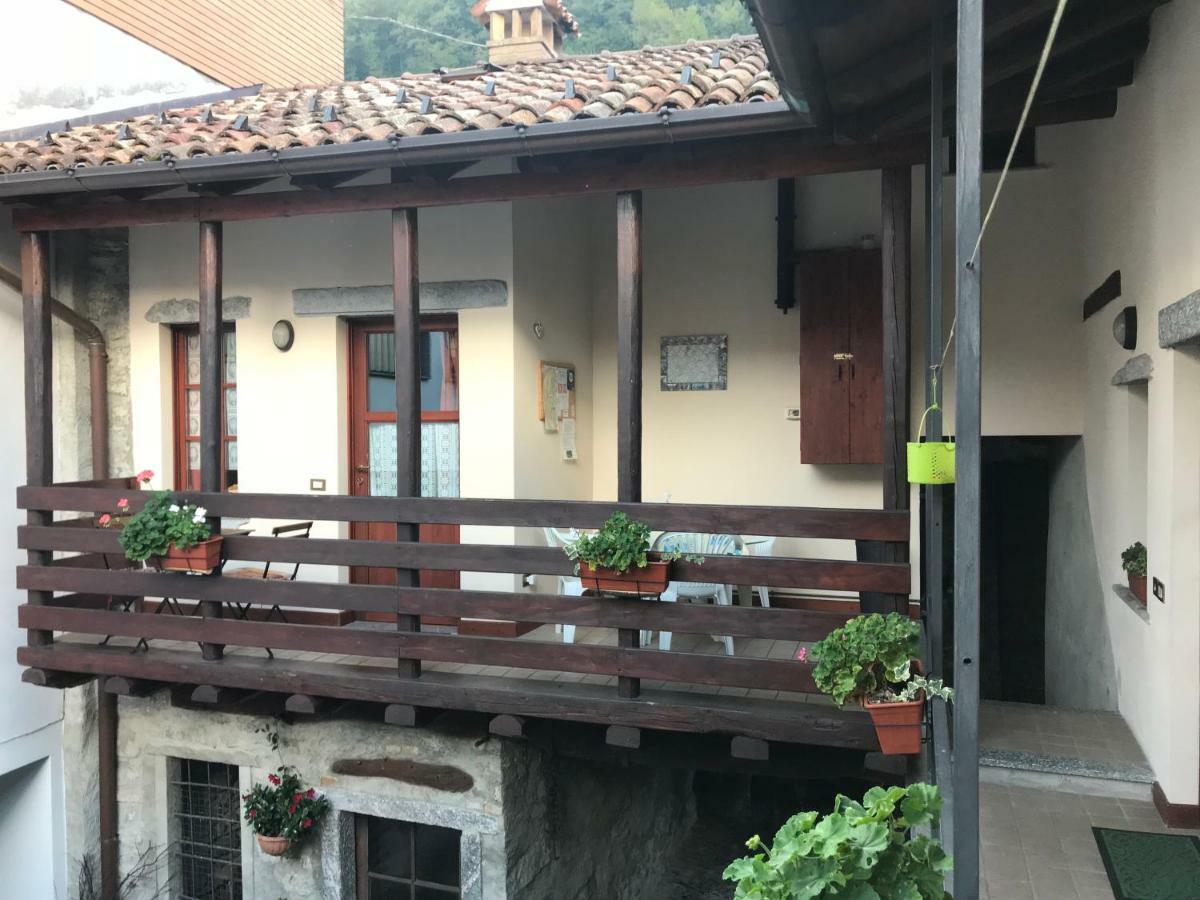 La Corte Del Pane Valbrona Buitenkant foto